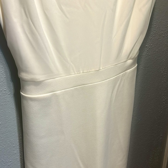 Express cream mock neck midi dress - Picture 3 of 8